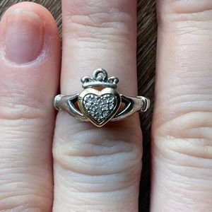 Claddagh Ring 🍀 1/15ctwt